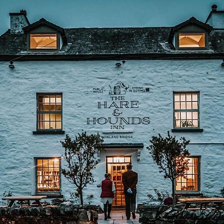 The Hare & Hounds Inn Bowland Bridge Exteriér fotografie
