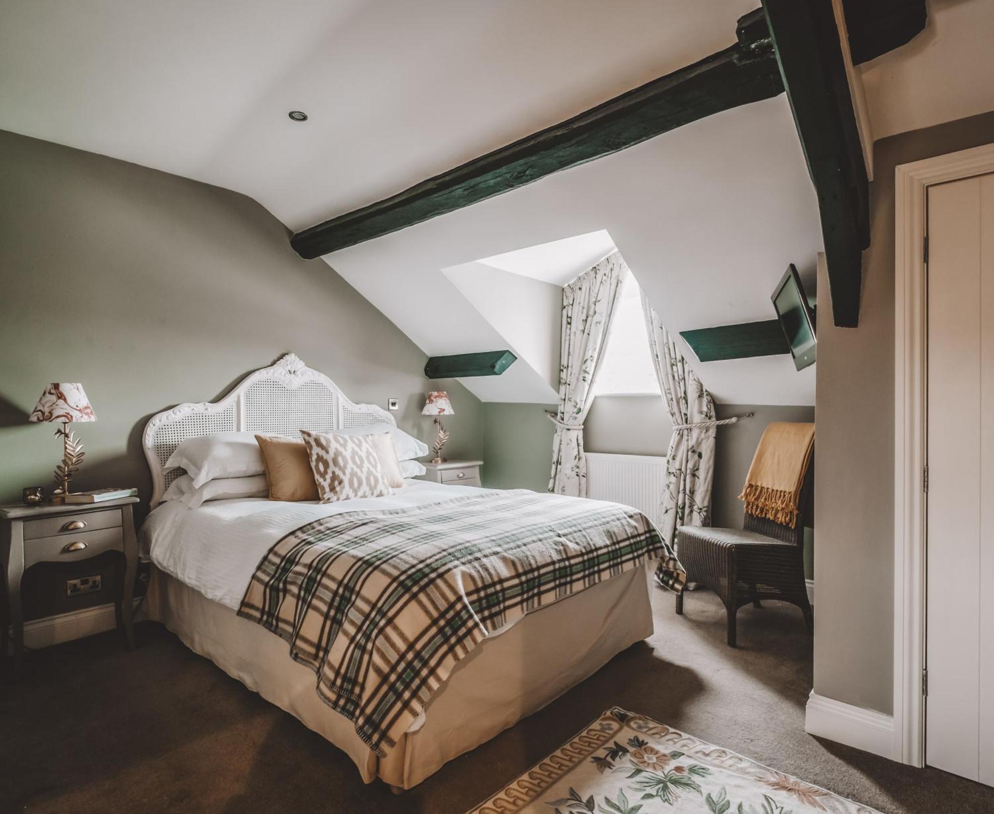 The Hare & Hounds Inn Bowland Bridge Exteriér fotografie