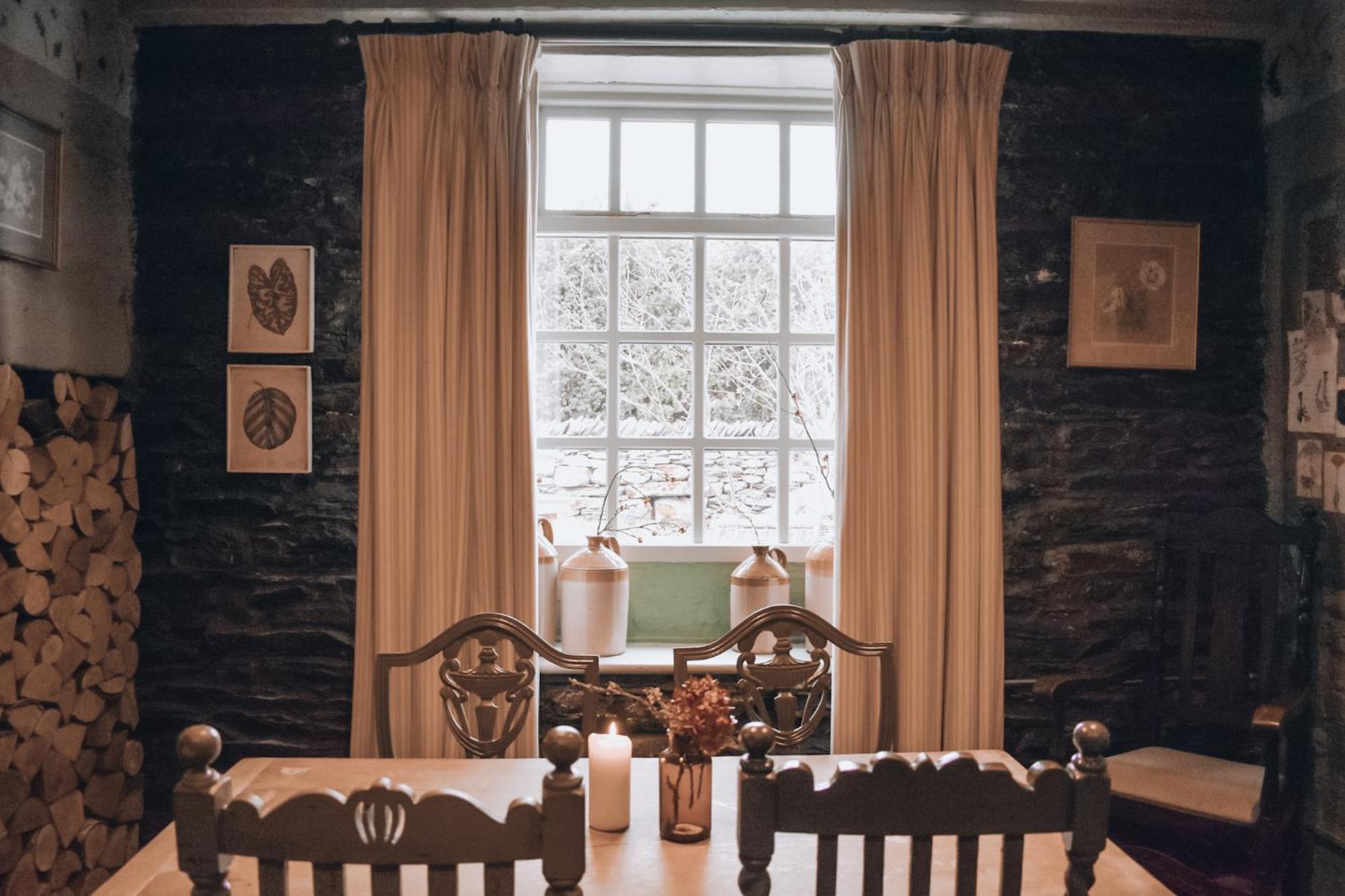 The Hare & Hounds Inn Bowland Bridge Exteriér fotografie