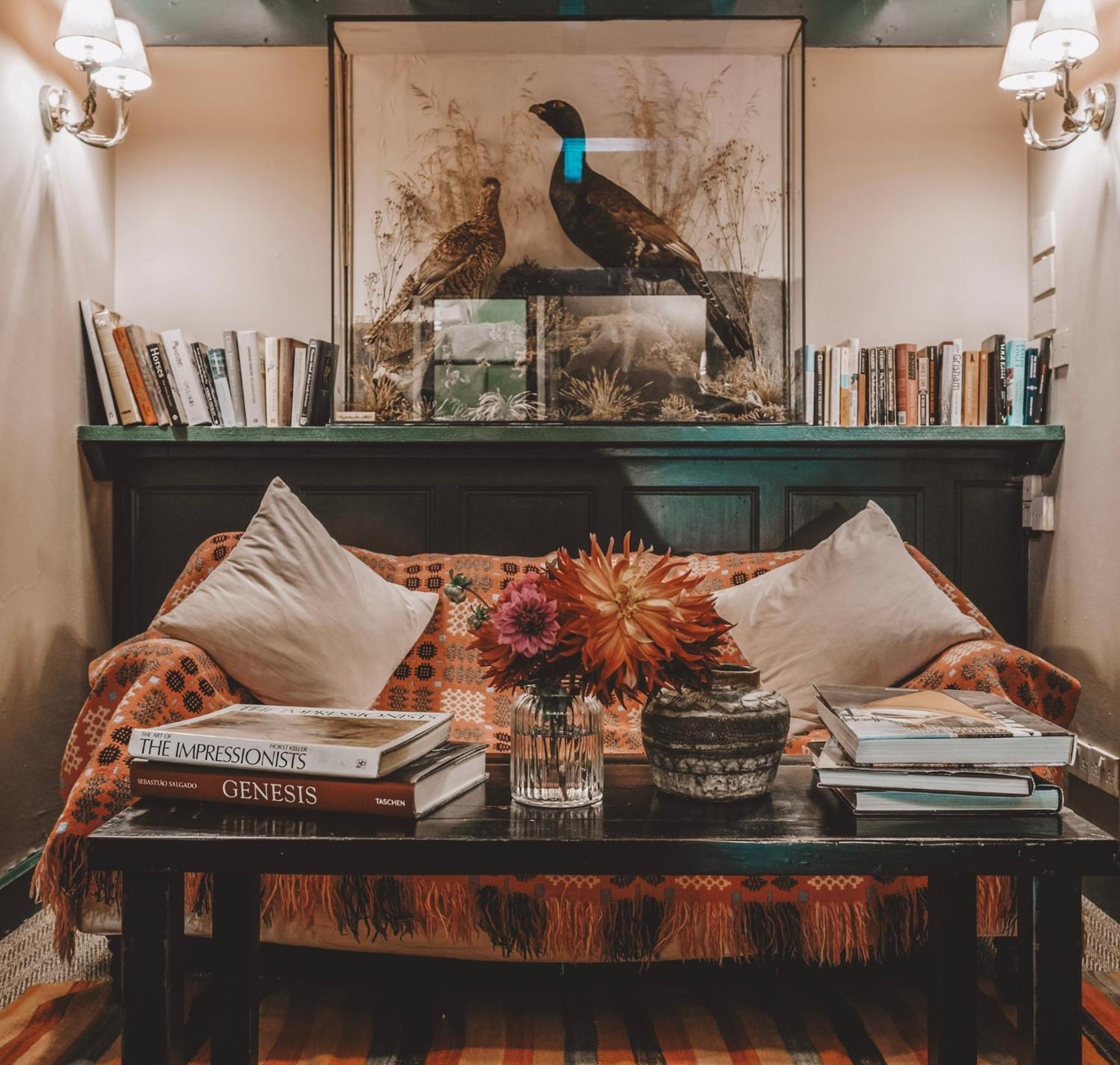 The Hare & Hounds Inn Bowland Bridge Exteriér fotografie