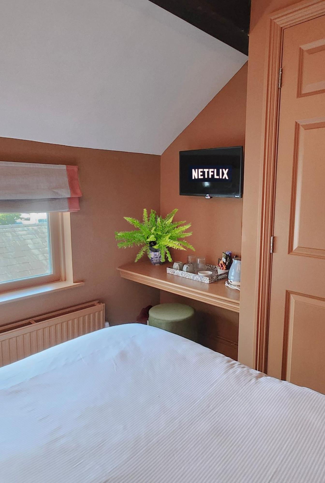 The Hare & Hounds Inn Bowland Bridge Pokoj fotografie