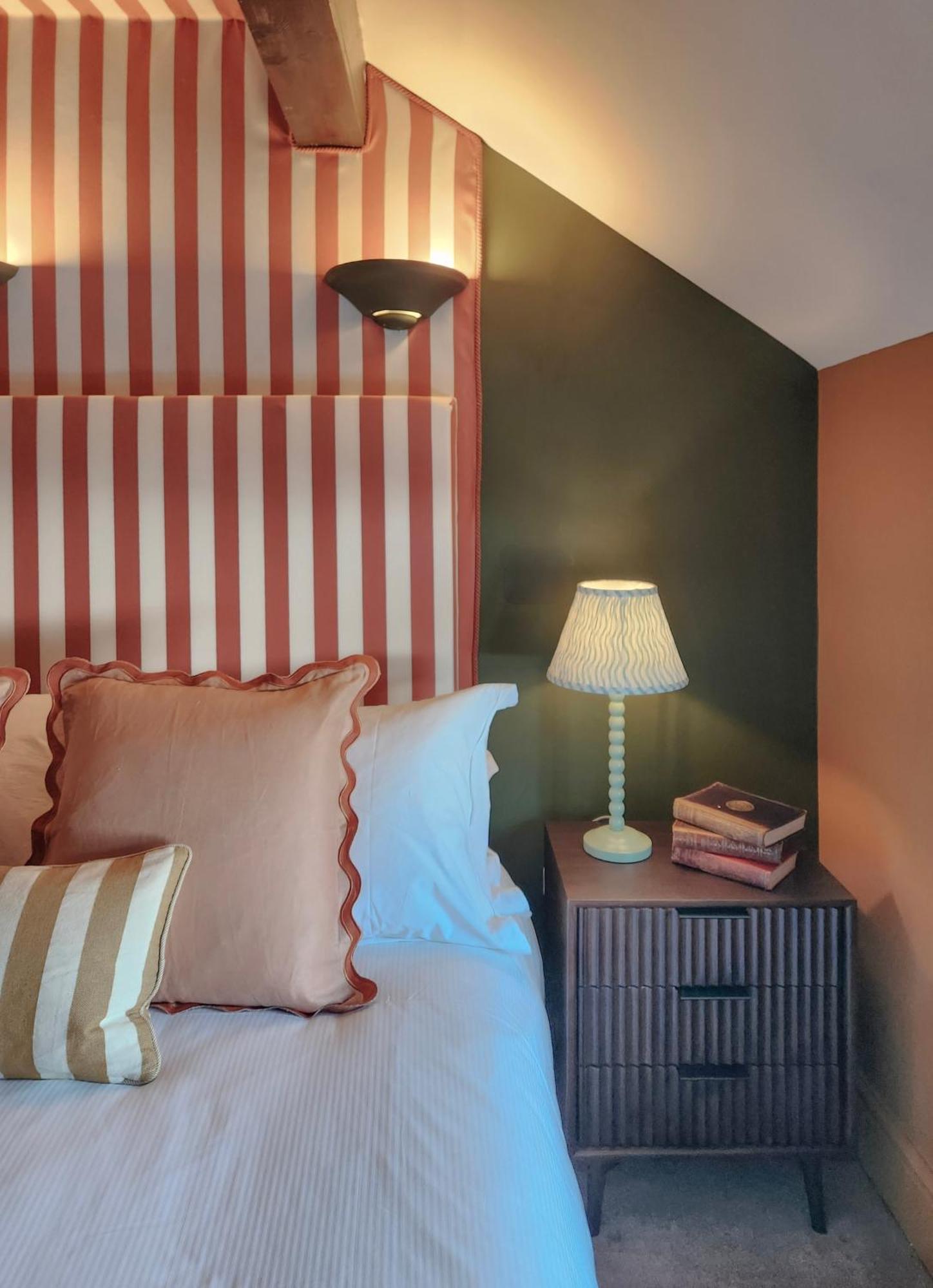 The Hare & Hounds Inn Bowland Bridge Exteriér fotografie