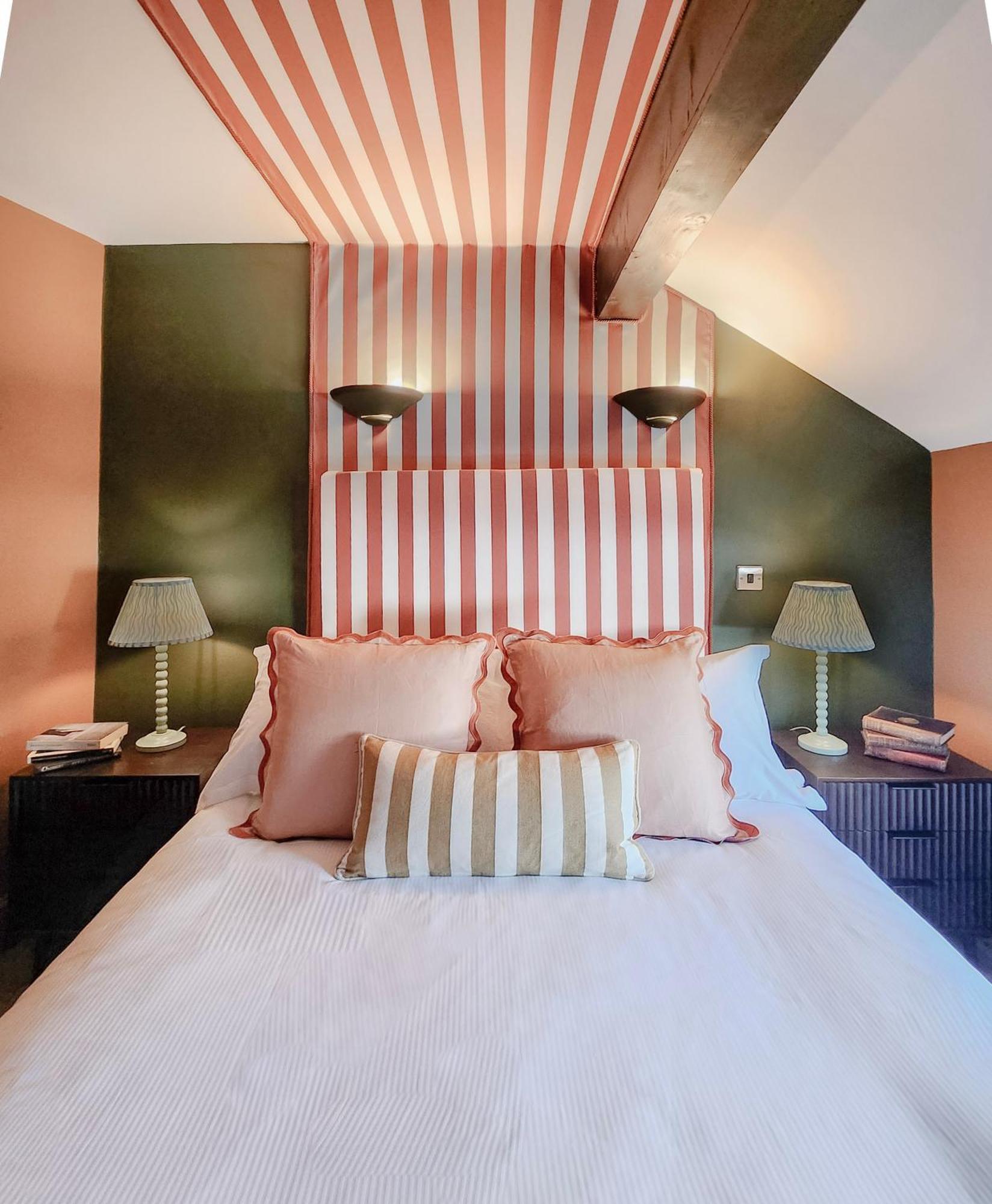 The Hare & Hounds Inn Bowland Bridge Exteriér fotografie